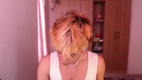 Snapshot of machissex chatting on January 10, 2:34 pm machissex online show from January 10, 2:34 pm