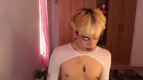 Snapshot of machissex chatting on January 15, 9:51 pm machissex online show from January 15, 9:51 pm