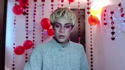 Snapshot of machissex chatting on February 11, 11:32 am machissex online show from February 11, 11:32 am