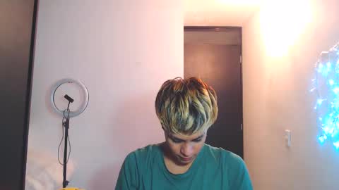 Snapshot of machissex chatting on March 10, 10:37 am machissex online show from March 10, 10:37 am