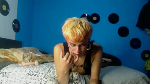 Snapshot of machissex chatting on November 30, 12:14 am machissex online show from November 30, 12:14 am