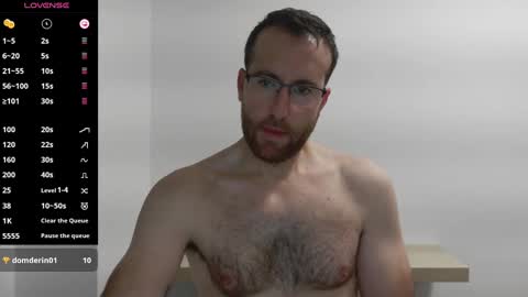 Snapshot of machohiberiko chatting on December 31, 5:40 pm Jota online show from December 31, 5:40 pm