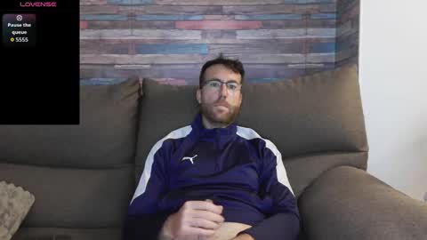 Snapshot of machohiberiko chatting on October 30, 5:46 pm Jota online show from October 30, 5:46 pm