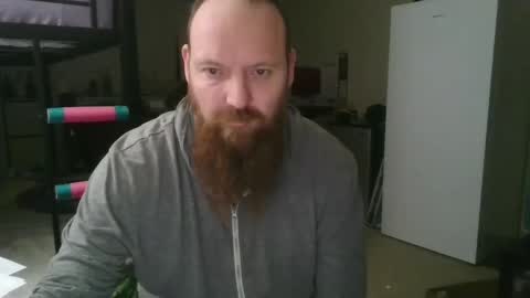 Snapshot of mackhere4u chatting on February 12, 4:54 am mackhere4u online show from February 12, 4:54 am