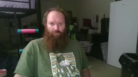 Snapshot of mackhere4u chatting on October 31, 2:34 am mackhere4u online show from October 31, 2:34 am