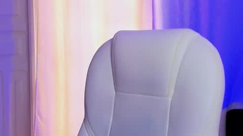 Snapshot of madame_lilith chatting on January 13, 5:23 pm madame lilith online show from January 13, 5:23 pm