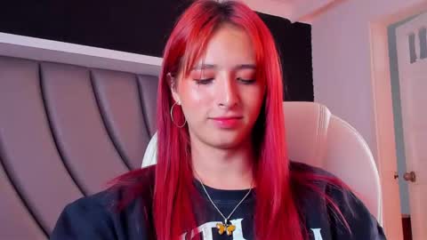 Snapshot of madame_lilith chatting on January 26, 2:52 pm madame lilith online show from January 26, 2:52 pm