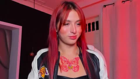 Snapshot of madame_lilith chatting on January 27, 11:11 am madame lilith online show from January 27, 11:11 am