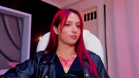 Snapshot of madame_lilith chatting on January 31, 11:24 am madame lilith online show from January 31, 11:24 am