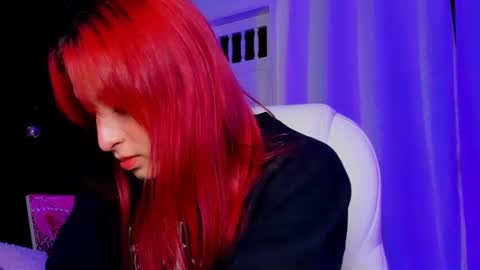 Snapshot of madame_lilith chatting on February 7, 11:01 am madame lilith online show from February 7, 11:01 am