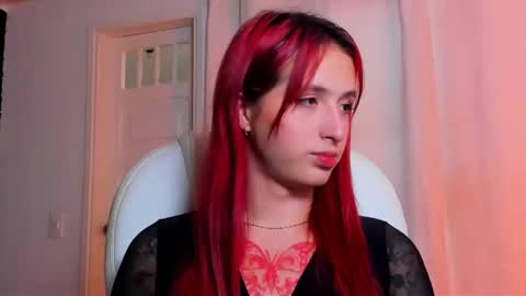 Snapshot of madame_lilith chatting on February 10, 2:16 pm madame lilith online show from February 10, 2:16 pm