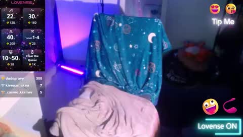 Snapshot of madcatberry chatting on October 16, 5:08 am alex online show from October 16, 5:08 am