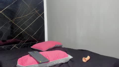 maddie 09 online show from February 17, 3:20 pm