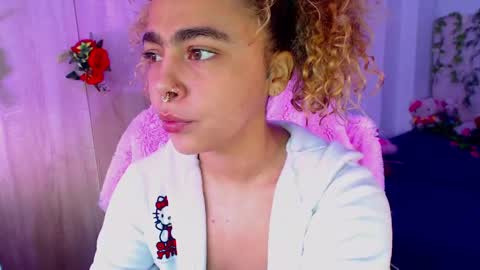 maddiie and clyde online show from October 21, 3:24 pm