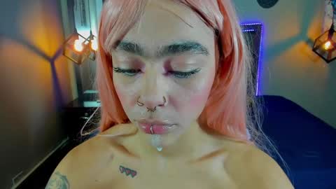 Maddie online show from December 6, 5:55 pm