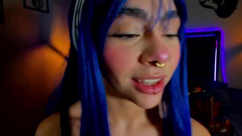 Maddie online show from December 13, 3:21 pm