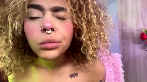 Maddie online show from October 21, 6:08 pm