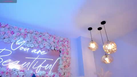 Maddison online show from November 11, 4:01 am