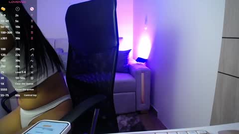 Maddy online show from December 6, 4:58 am