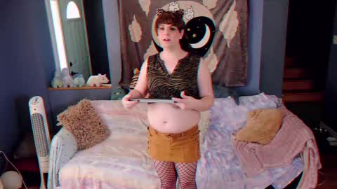 Snapshot of maddy_cat chatting on September 10, 4:18 pm Maddy Cat online show from September 10, 4:18 pm