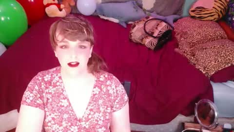 Snapshot of maddy_cat chatting on October 14, 3:13 pm Maddy Cat online show from October 14, 3:13 pm