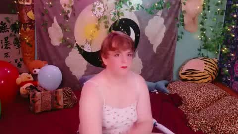 Snapshot of maddy_cat chatting on October 16, 3:02 pm Maddy Cat online show from October 16, 3:02 pm