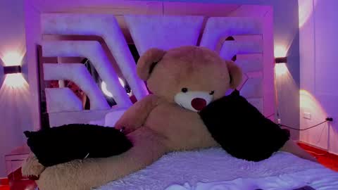  Maddy Crofft online show from February 23, 9:16 pm