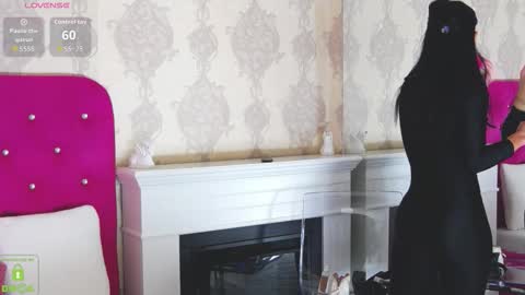 Maddy online show from October 5, 12:25 pm