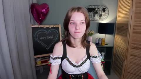 madelaines online show from September 27, 8:41 am