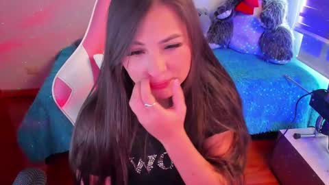 Emily     Only Fans  online show from March 5, 8:32 pm