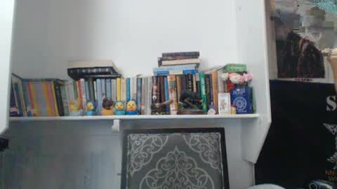 Snapshot of madfeather chatting on September 16, 5:47 pm Letty online show from September 16, 5:47 pm