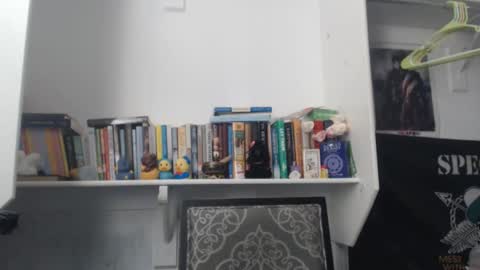 Snapshot of madfeather chatting on November 13, 10:19 pm Letty online show from November 13, 10:19 pm