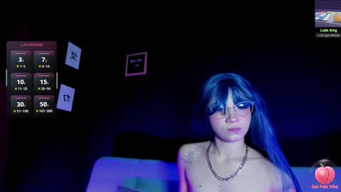 Snapshot of madiixwatson chatting on October 21, 10:49 am Madison Watson online show from October 21, 10:49 am