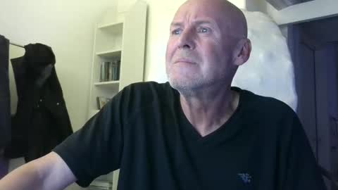 Snapshot of madio1187940 chatting on November 9, 11:58 pm madio1187940 online show from November 9, 11:58 pm