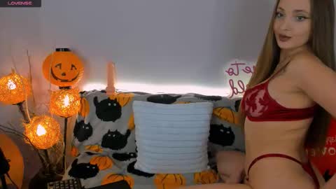 Madison online show from October 25, 10:15 pm