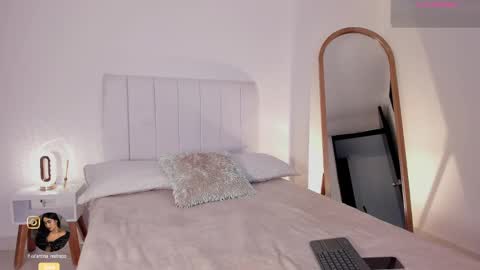 Valentina   1030   530  -  online show from February 25, 5:30 am