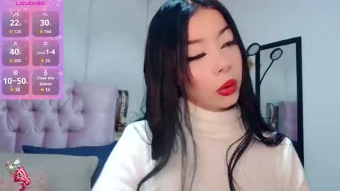 madison_oli online show from October 21, 11:44 am