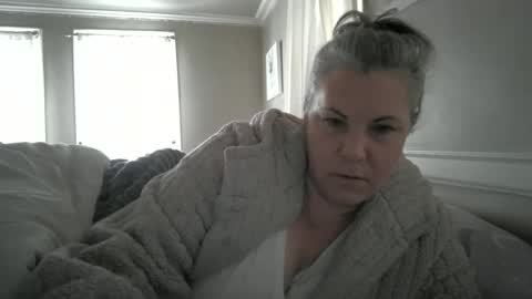 Snapshot of madisonfelicia chatting on December 14, 3:17 pm Madison online show from December 14, 3:17 pm