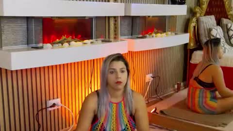 Snapshot of madisonrusso chatting on November 1, 9:44 am madisonrusso online show from November 1, 9:44 am