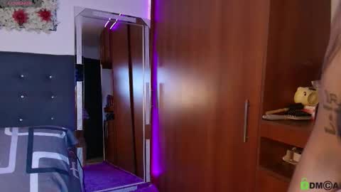 Snapshot of madisonwalkeeer chatting on November 28, 12:46 am madisonwalkeeer online show from November 28, 12:46 am