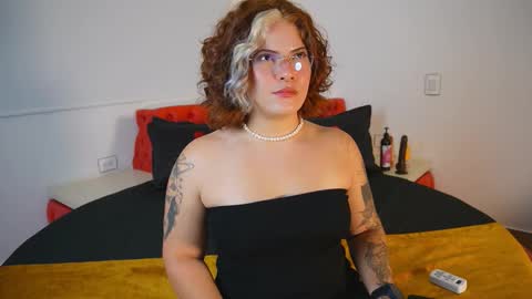 Maddison online show from November 12, 6:41 pm