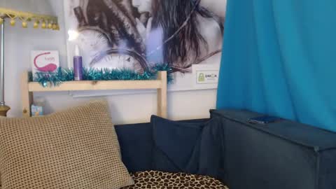 Snapshot of madoka_xxx chatting on February 24, 1:24 am Elizabeth online show from February 24, 1:24 am