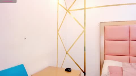 Mady online show from December 15, 3:45 am