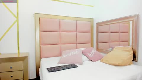 Mady online show from January 18, 2:03 am