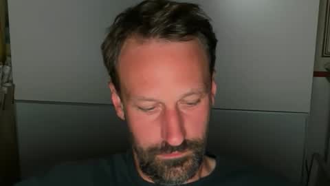 maenu_69 online show from September 14, 8:30 pm