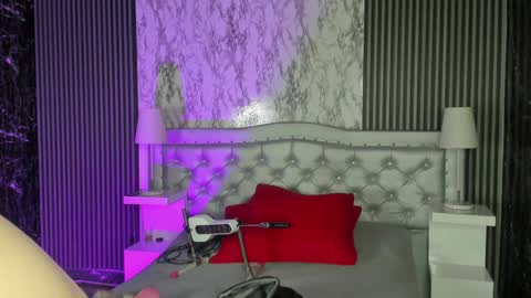 Mae online show from January 3, 3:16 am