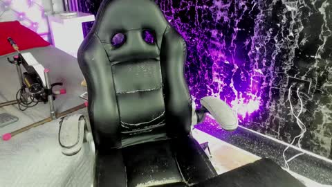 Mae online show from January 5, 3:43 am