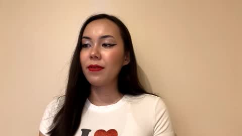 Snapshot of magdalenfigueras chatting on December 17, 5:19 pm KimYunAh or just Kim online show from December 17, 5:19 pm