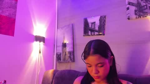 Snapshot of maggie_greene chatting on October 8, 12:25 pm Maggie online show from October 8, 12:25 pm