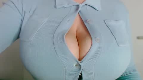 Maggie   online show from January 24, 12:31 am